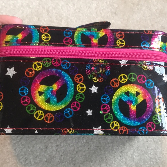 Glittery peace sign make up tote - Picture 2 of 4